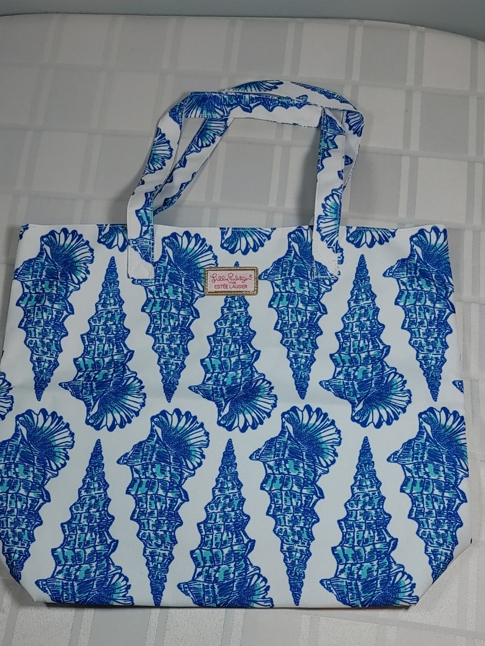 Lilly Pulitzer For Estee Lauder White Tote with Blue Shell Print